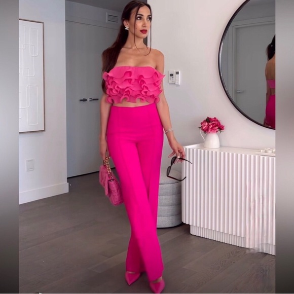 ZARA RUFFLED CROP TOP BLOGGERES FAVORITE - Picture 3 of 9